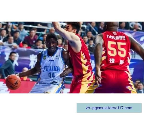 非洲年轻球员体育会精彩表现奥卡汉贾助球队获胜的瞬间